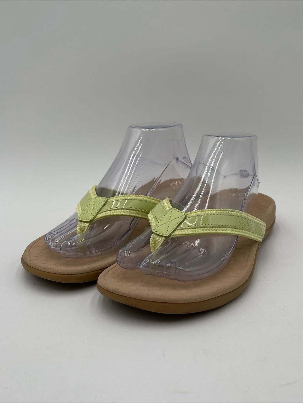Vionic Tide Flip Flop Sandals Women’s Sz 8 Green Leather Support Comfort
